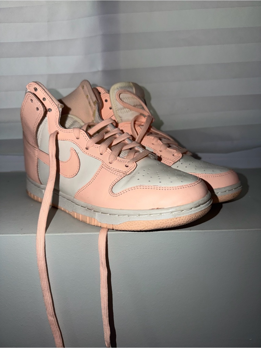 Nike Dunk High Women’s Pink & White Sneakers Size 8